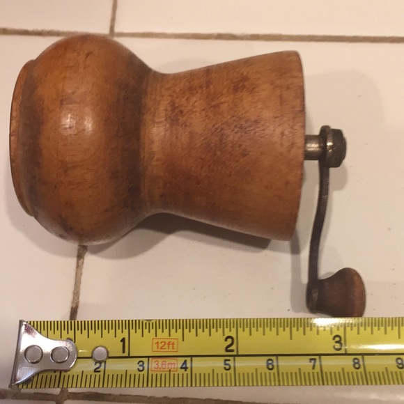 Vintage salt or pepper shaker G.M.T.co USA - Picture 2 of 4